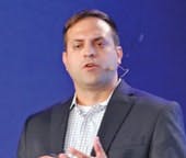 derek-taravella-sb derek-taravella-sb