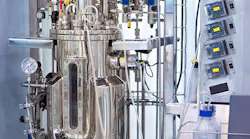 bioreactor-in-pharma-lab
