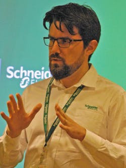 alexandre-perrat-schneider alexandre-perrat-schneider