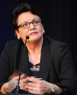 ABB15-D3-carolinaschwegler ABB15-D3-carolinaschwegler