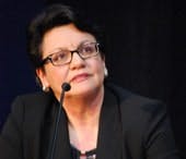 ABB15-D3-carolinaschwegler-thumb ABB15-D3-carolinaschwegler-thumb