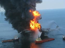 resizedimage400300-Deepwater-Horizon-offshore-drilling-unit-on-fire-2010