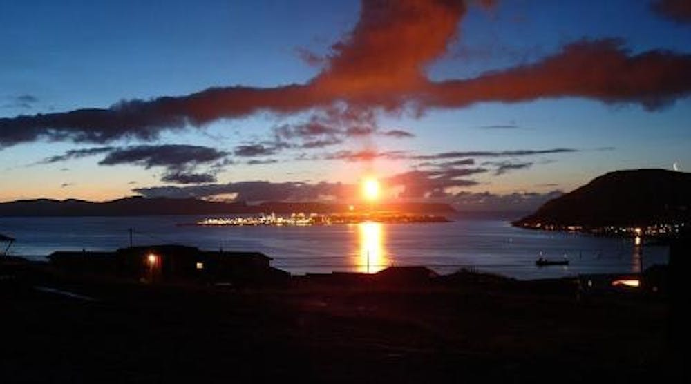 800px-Hammerfest_dusk_LNG