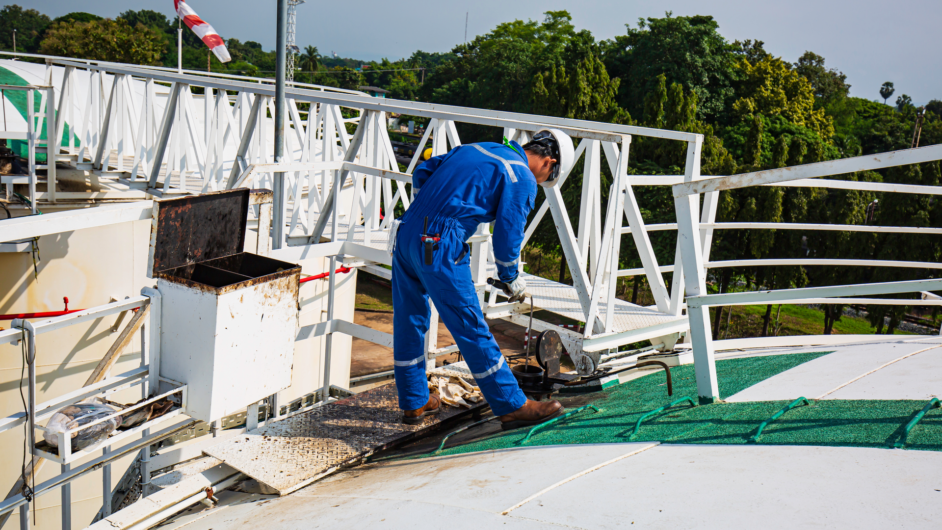 Shutterstock 1859817220 63caaea148433