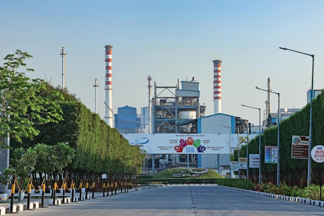 SRF Dahej undertook an extensive digital transformation using HART, WirelesHART and FOUNDATION Fieldbus technology.