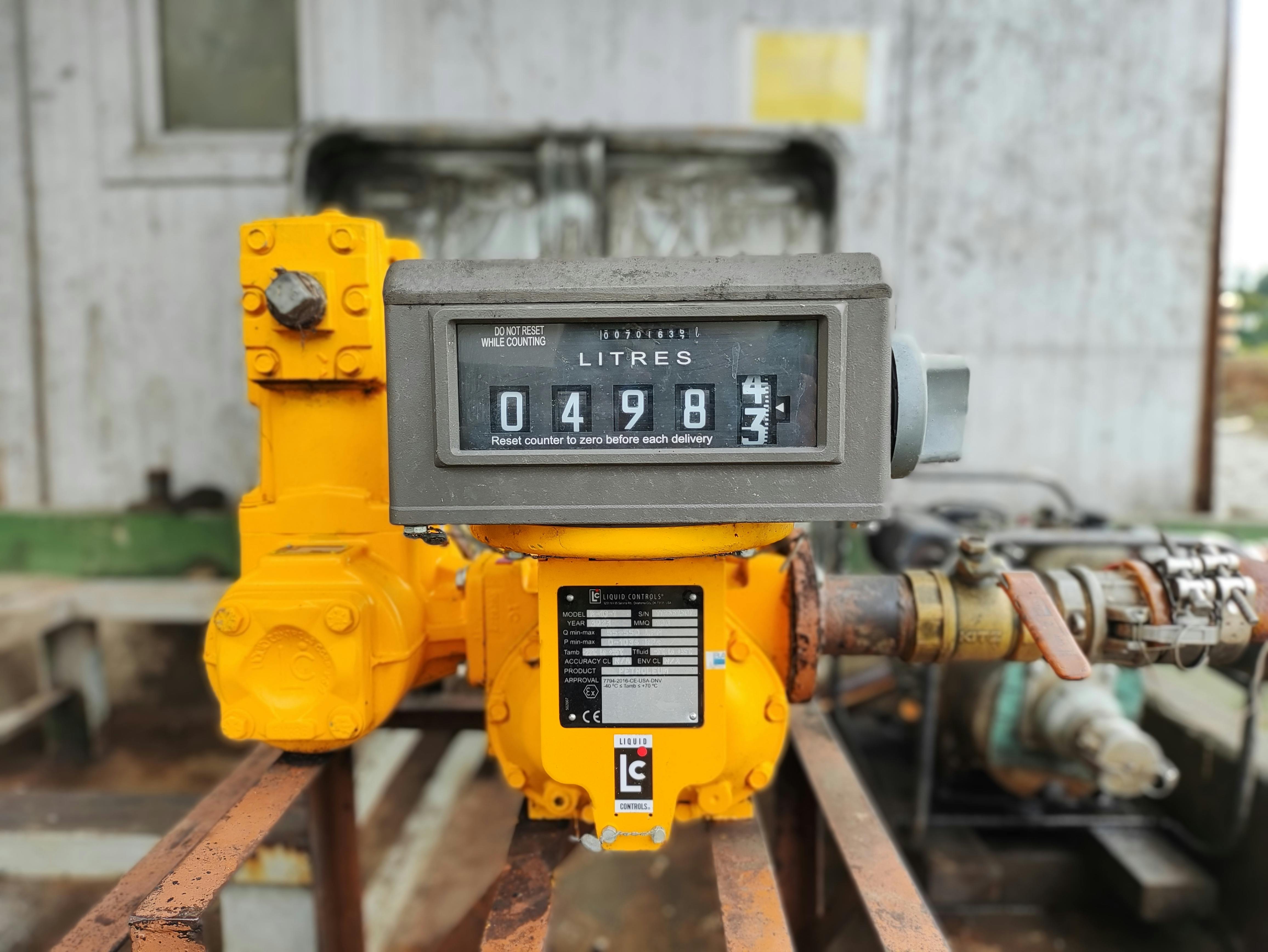 The most accurate flowmeters have a close connection between the operating principle of the flowmeter and the variables.